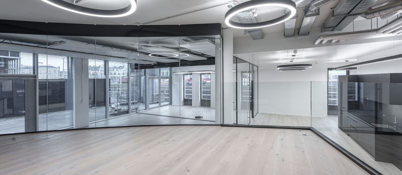 Büro 01.1 – erhöhte Bürofläche
